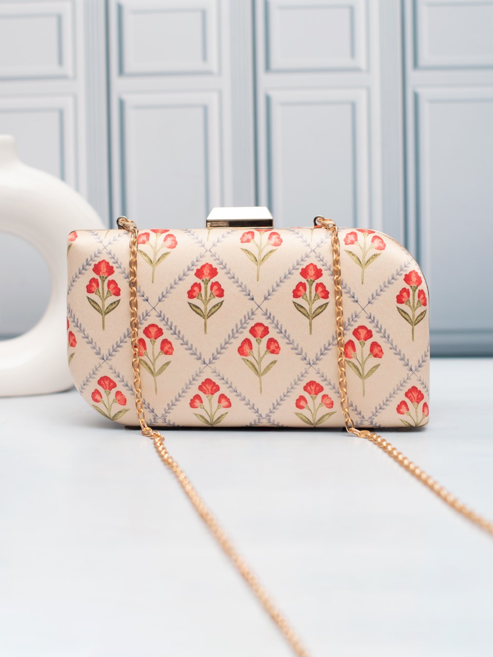 The Aurelia clutch