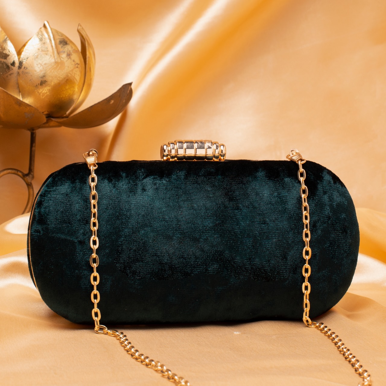 The Gulnaar clutch