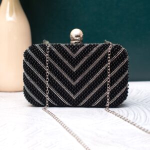The Diamond Noir clutch